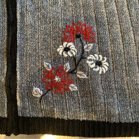 Vintage Alfred Dunner Embroidery Zip Front Cardigan/Sweater - Picture 7 of 14